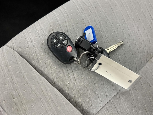 2017 Toyota Sienna LE photo 22