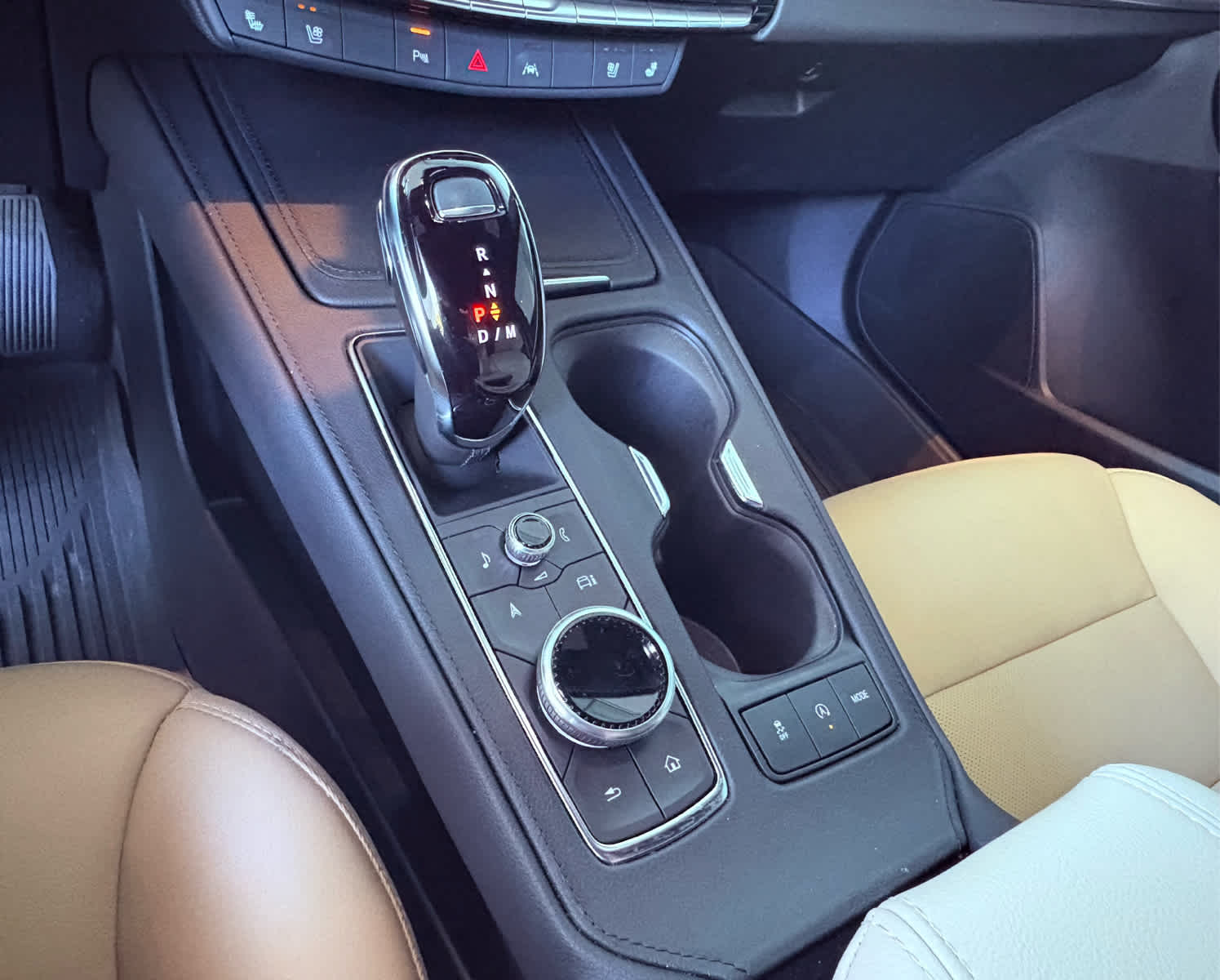 2025 Cadillac XT4 Premium Luxury photo 12