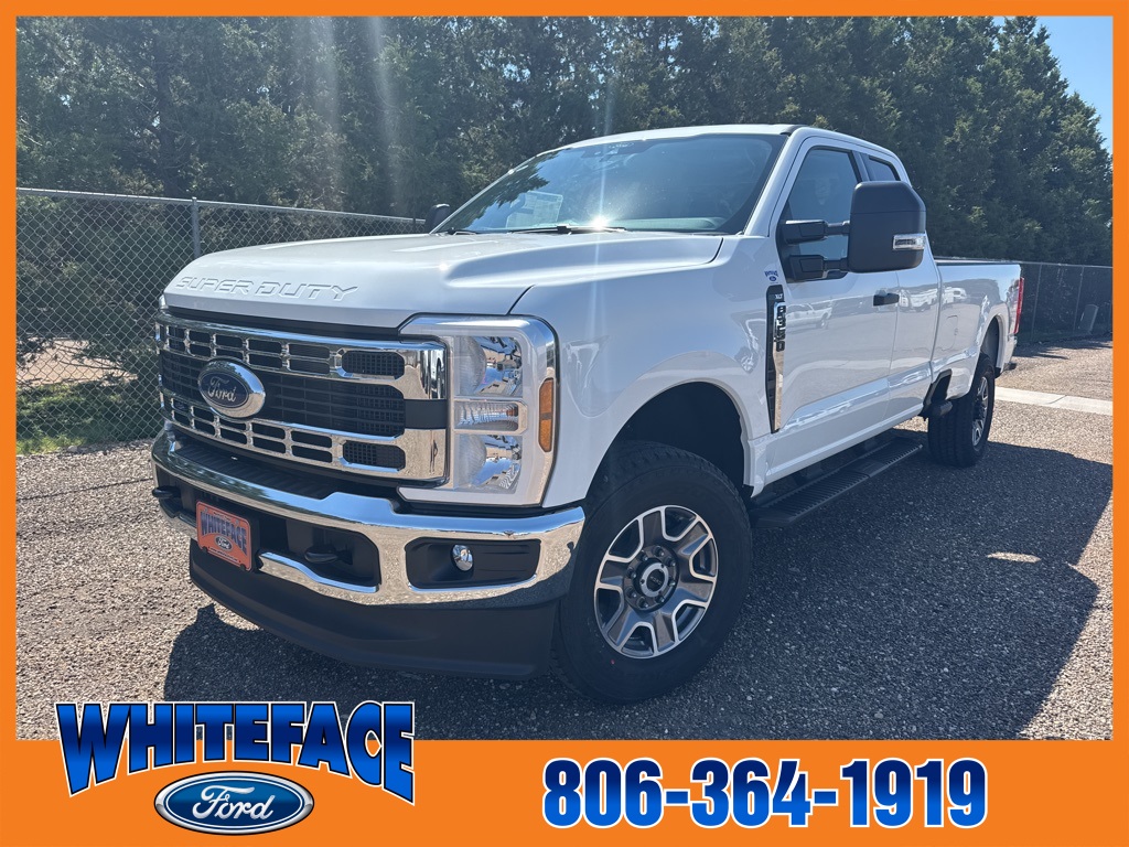 2025 Ford F-350 Super Duty XLT's photo