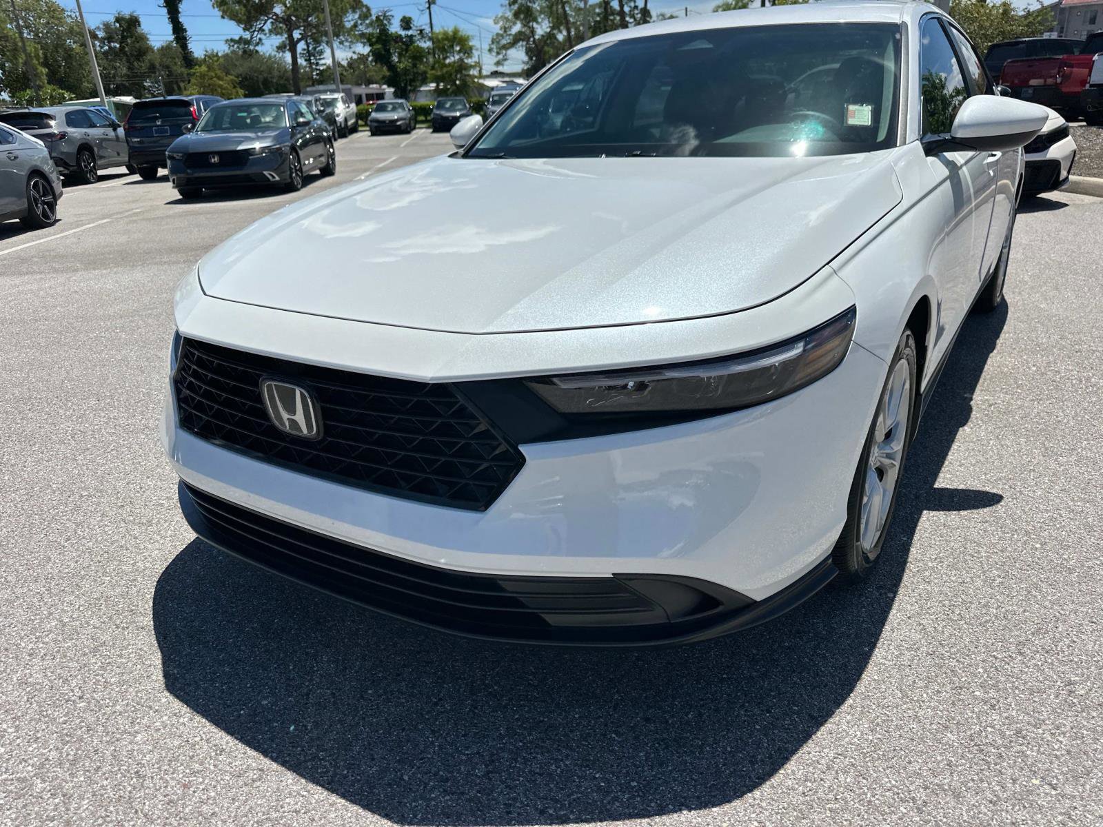 2023 Honda Accord LX photo 7