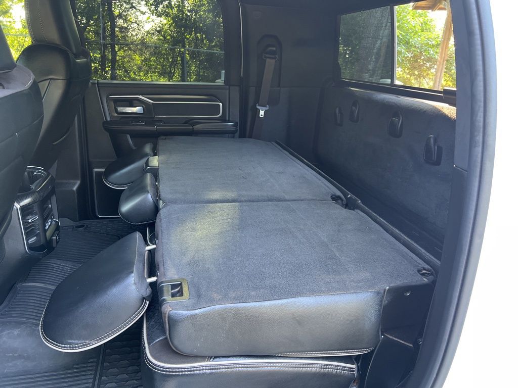 2024 Ram 3500 Laramie photo 33