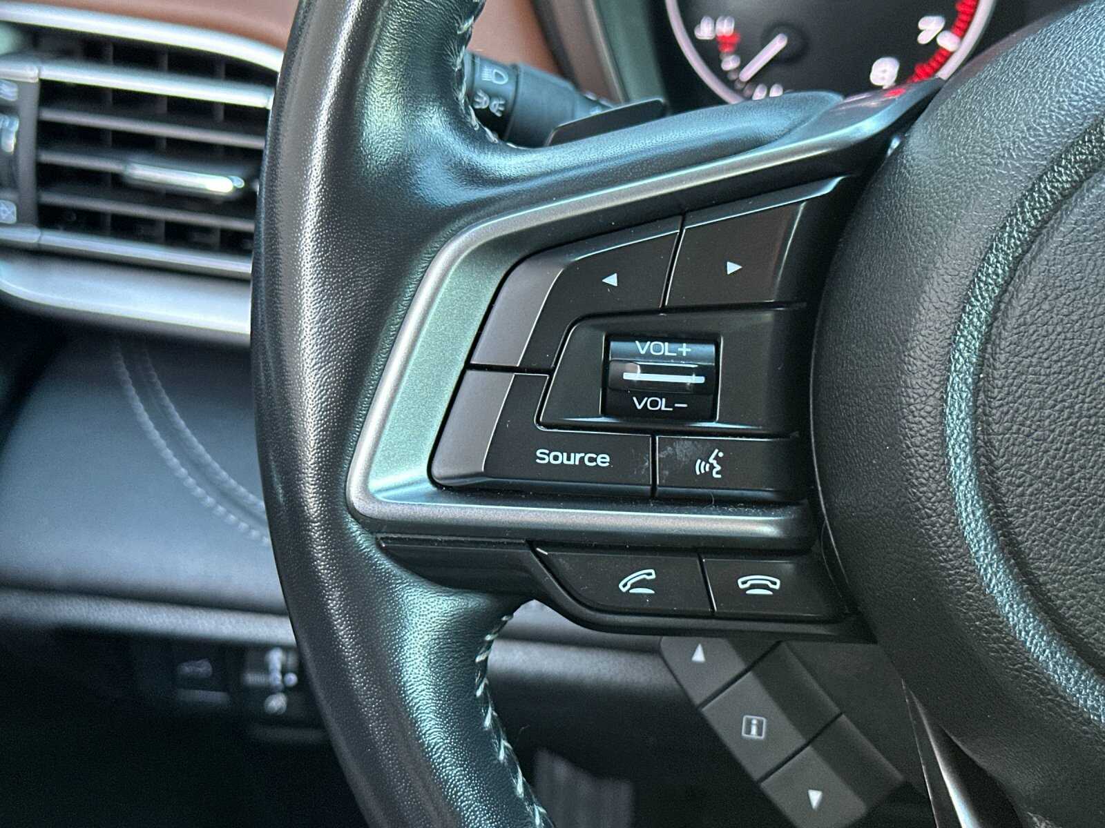 2020 Subaru Outback Touring photo 28