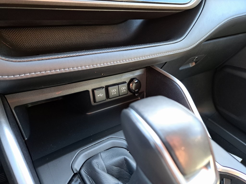 2020 Toyota Highlander XLE photo 14