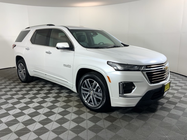 2022 Chevrolet Traverse High Country photo 2