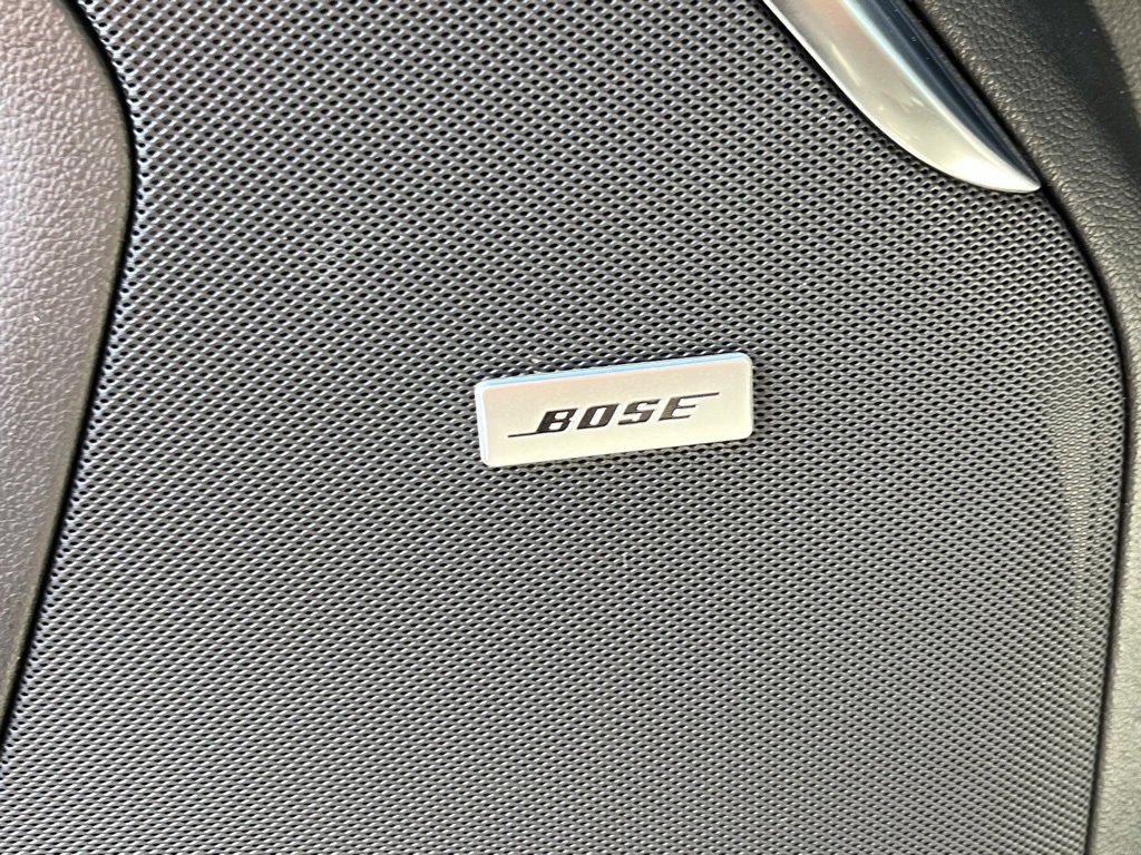 2026 Chevrolet Suburban High Country photo 3