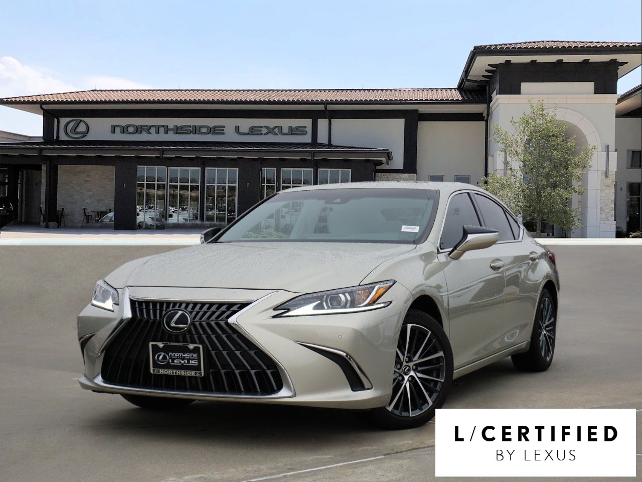 2023 Lexus ES 350's photo