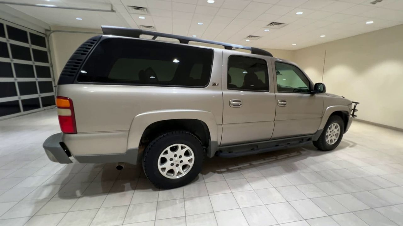 2003 Chevrolet Suburban Z71 photo 27