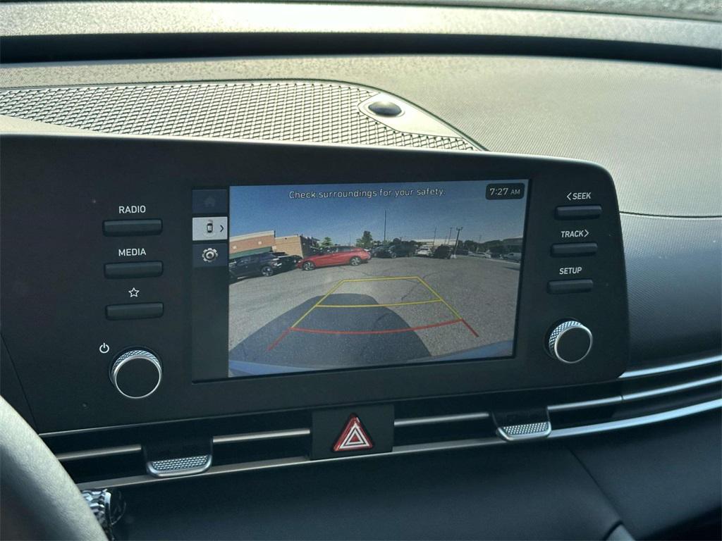 2025 Hyundai Elantra Hybrid Blue photo 4