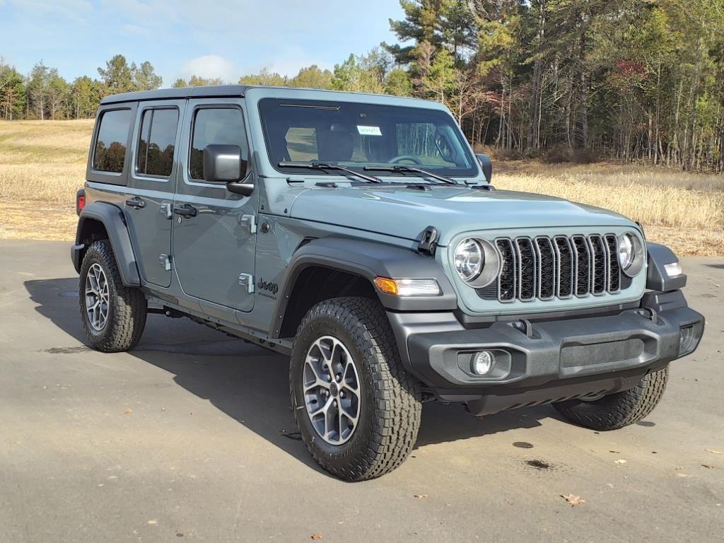 2025 Jeep Wrangler Sport S photo 3