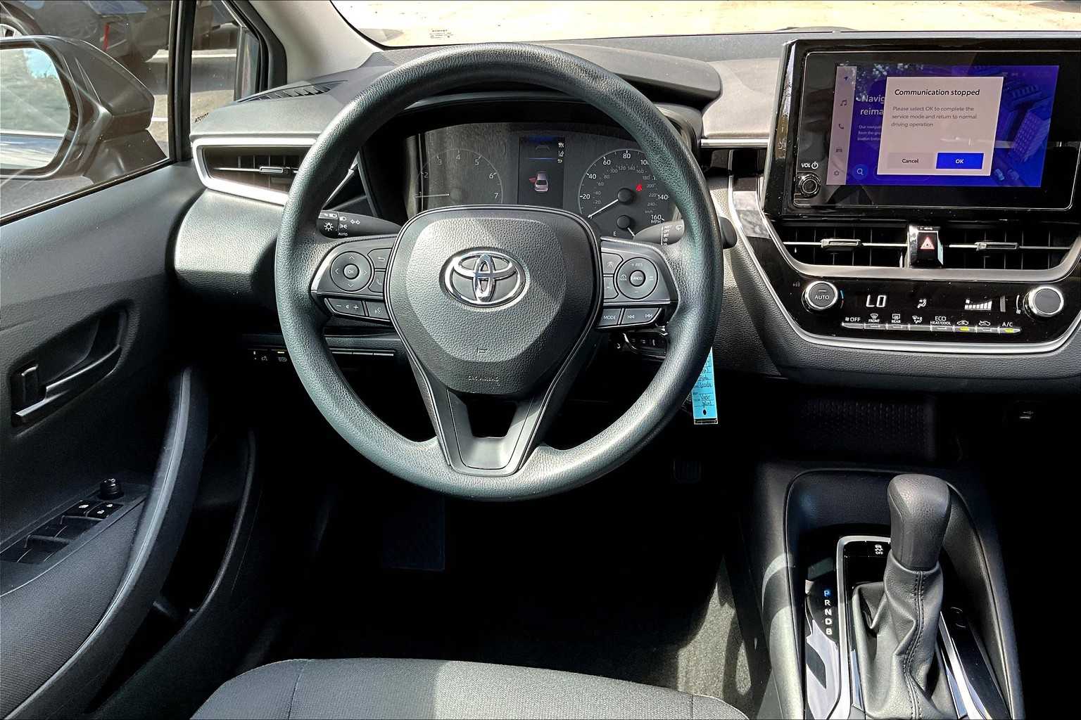 2023 Toyota Corolla LE photo 5