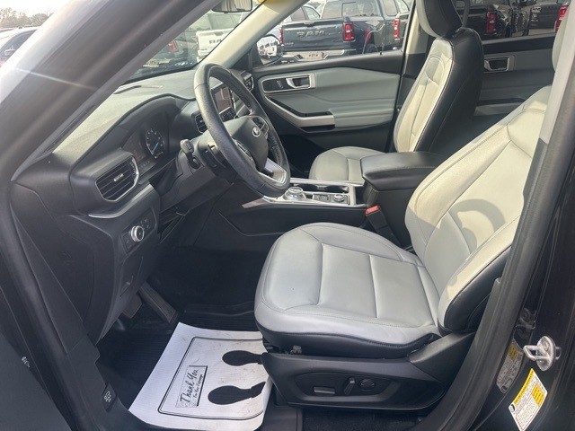 2021 Ford Explorer XLT photo 11