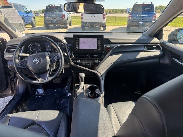 2023 Toyota Camry SE photo 25