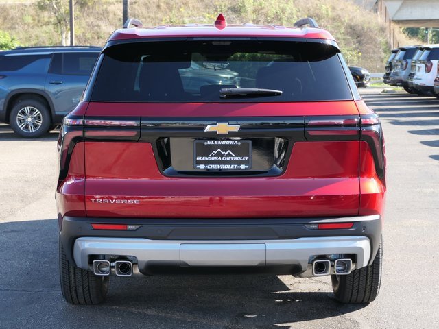 2026 Chevrolet Traverse photo 4