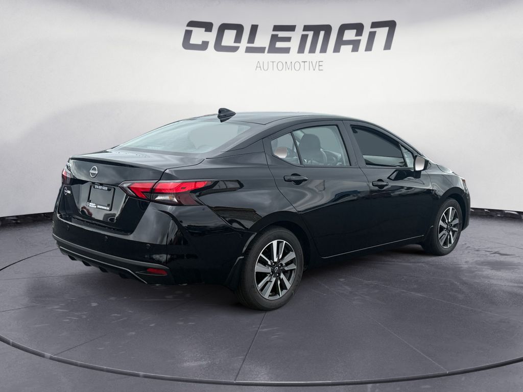 2025 Nissan Versa 1.6 SV photo 5