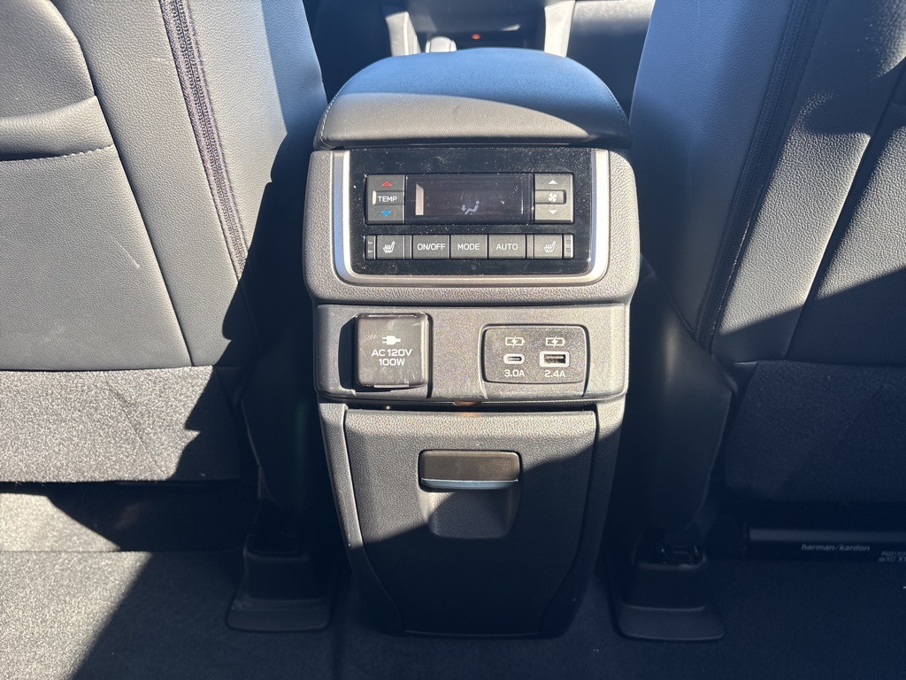 2025 Subaru Ascent Onyx Edition Touring photo 26