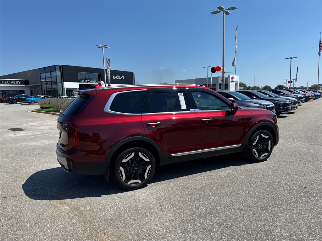 2024 Kia Telluride S photo 3