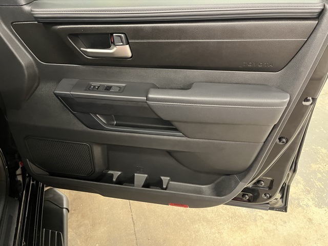 2025 Toyota Tundra SR5 photo 17