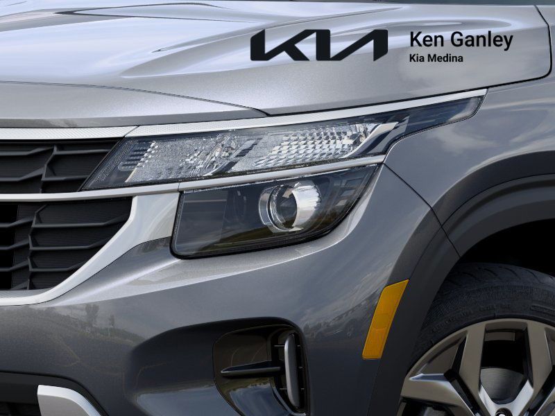 2026 Kia Seltos LX photo 2