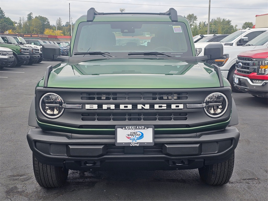2025 Ford Bronco Base photo 2