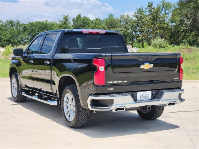 2025 Chevrolet Silverado 1500 LTZ photo 5