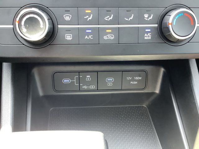 2025 Hyundai Tucson SE photo 27