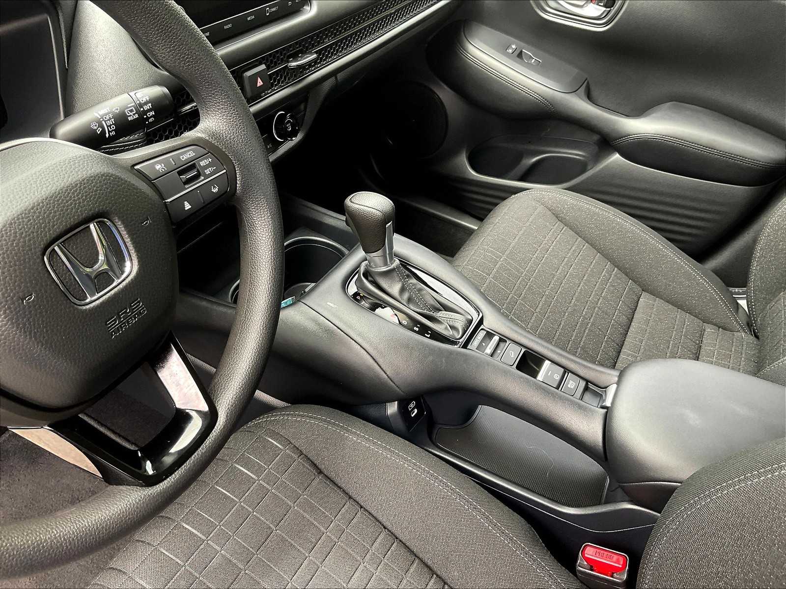 2024 Honda HR-V LX photo 20