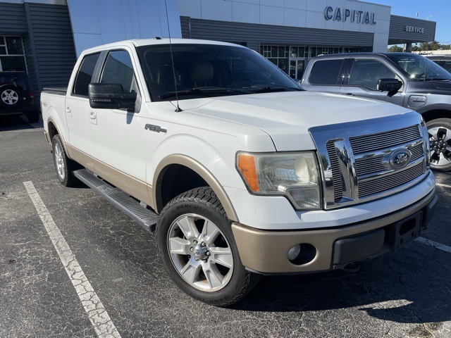 2011 Ford F-150 Lariat photo 2