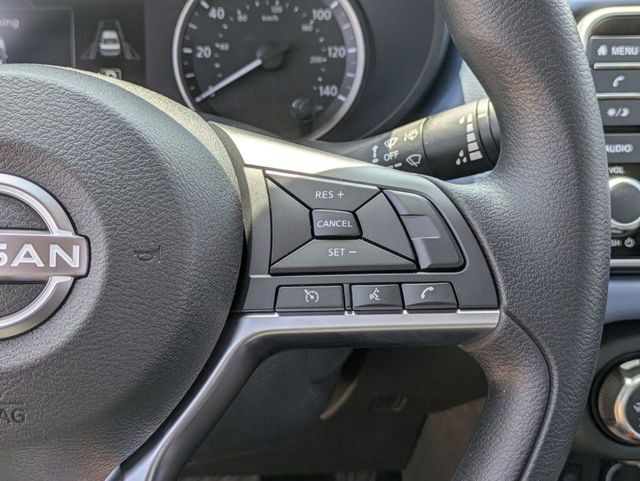 2025 Nissan Versa 1.6 SV photo 17