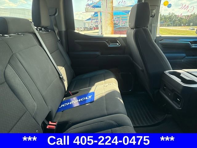 2025 Chevrolet Silverado 1500 RST photo 13