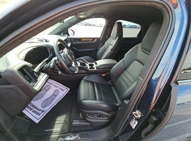 2024 Porsche Cayenne Coupe Turbo GT photo 7