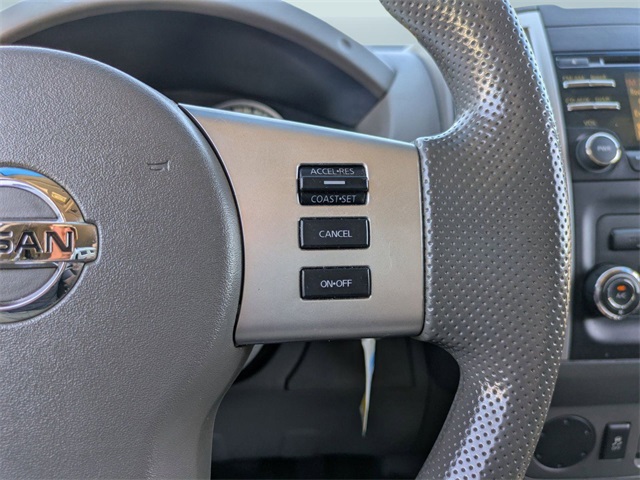 2014 Nissan Frontier Desert Runner photo 22