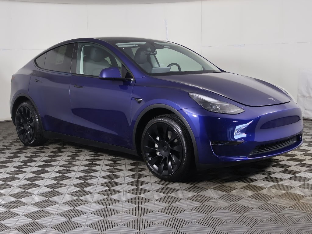 Used 2024 Tesla Model Y Long Range with VIN 7SAYGDED8RF009631 for sale in Bedford, OH