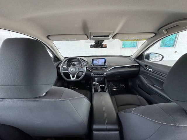 2024 Nissan Altima 2.5 SV photo 25