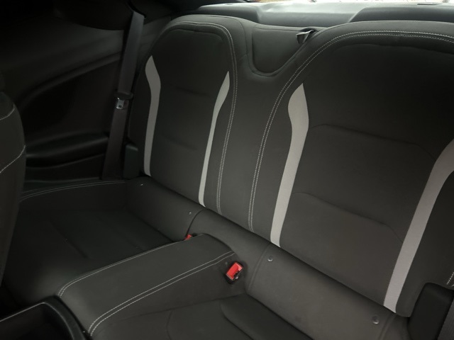 2019 Chevrolet Camaro 1LT photo 15