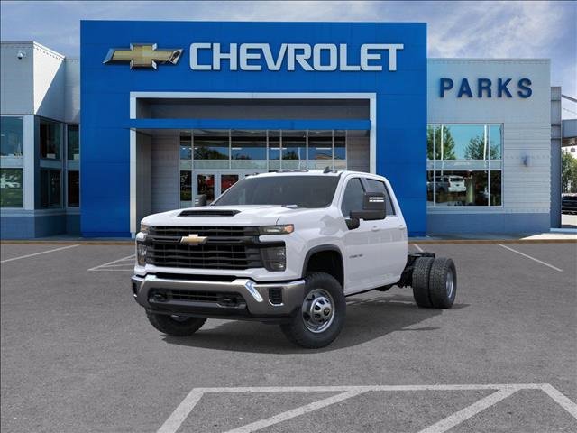 2025 Chevrolet Silverado 3500HD Work Truck photo 5