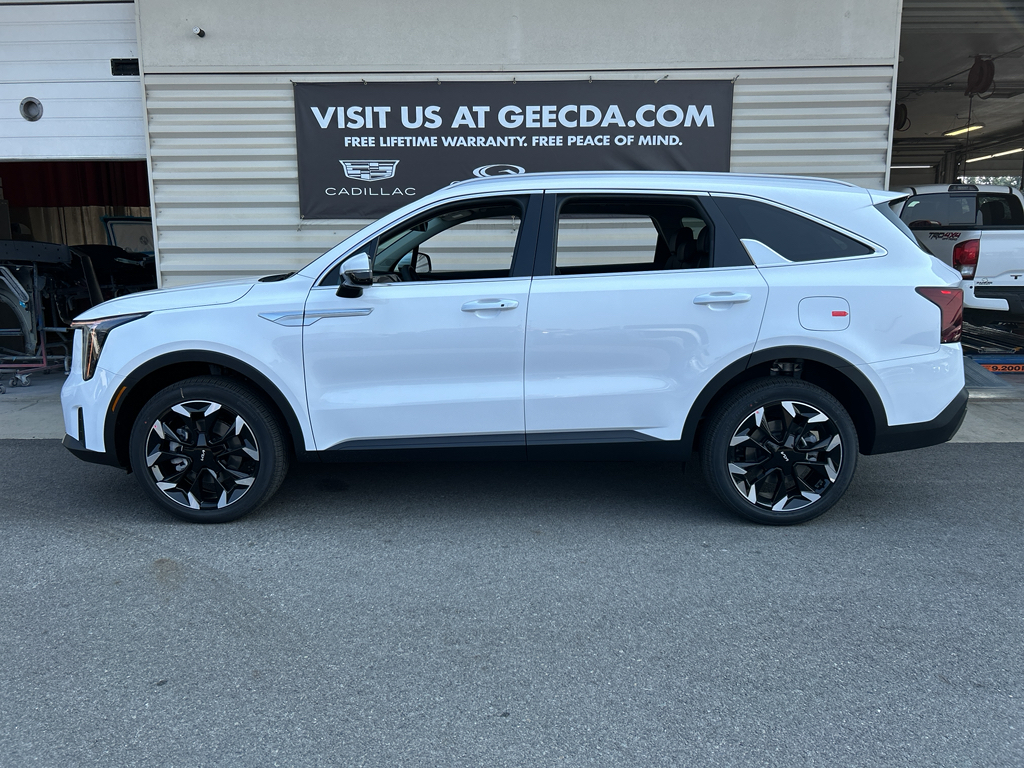 2026 Kia Sorento X-Line EX photo 5