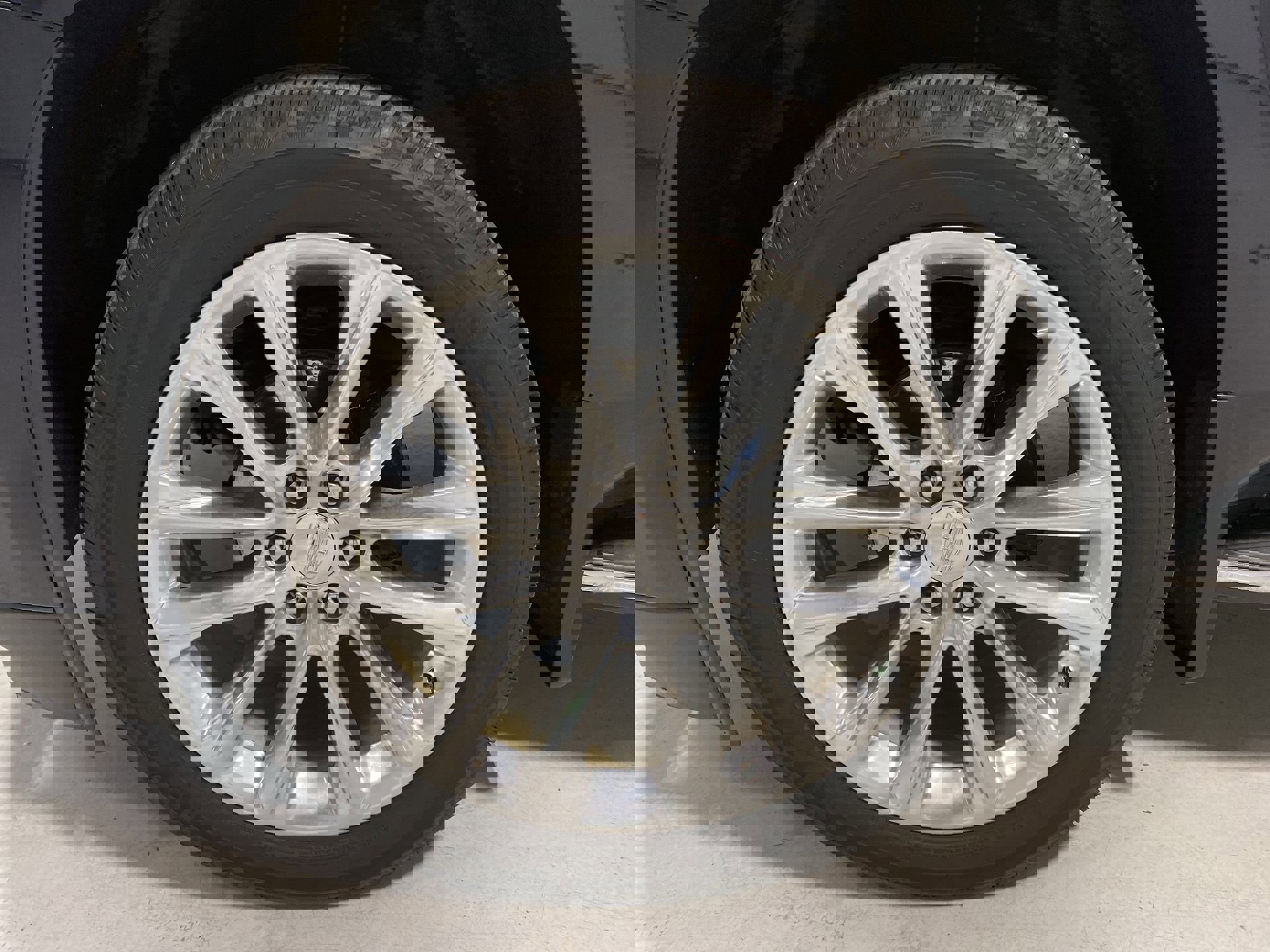 2019 Cadillac Escalade Luxury photo 30