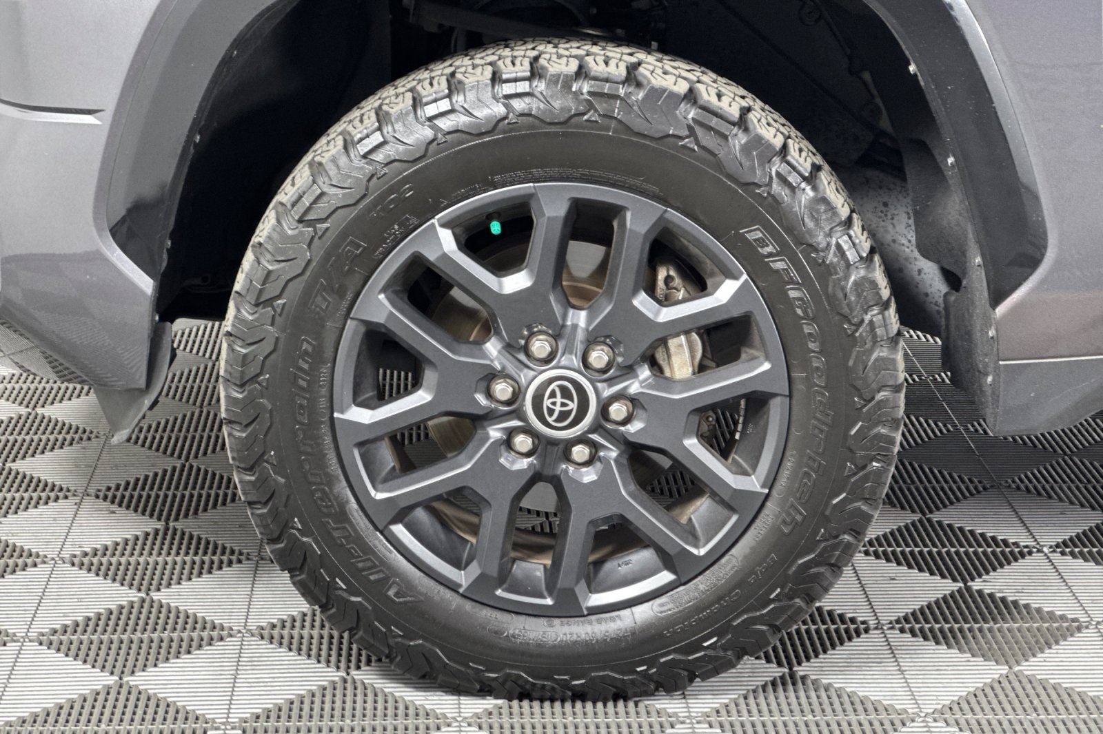 2023 Toyota Tundra Platinum photo 24