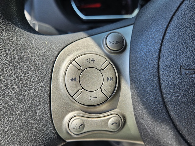 2012 Nissan Versa 1.6 SV photo 25