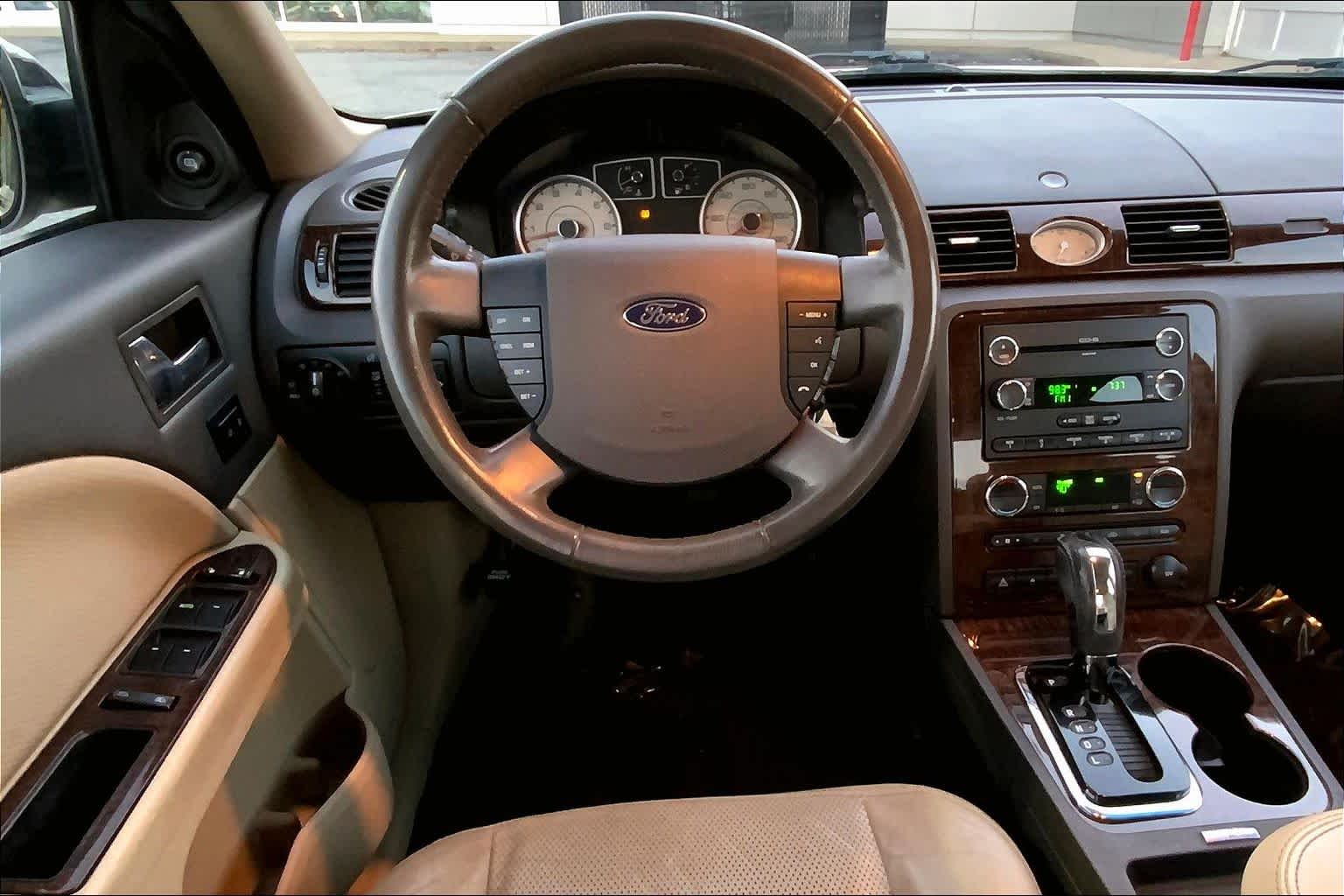Image of Pre-Owned 2009 Ford Taurus Limited