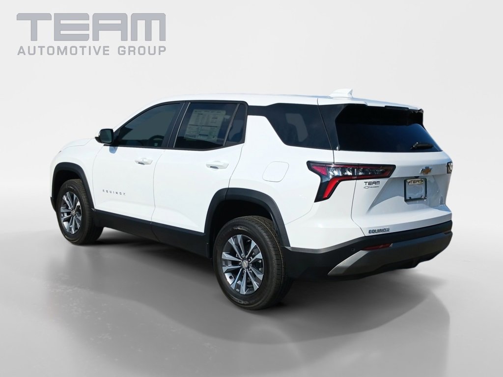 2026 Chevrolet Equinox LT photo 3