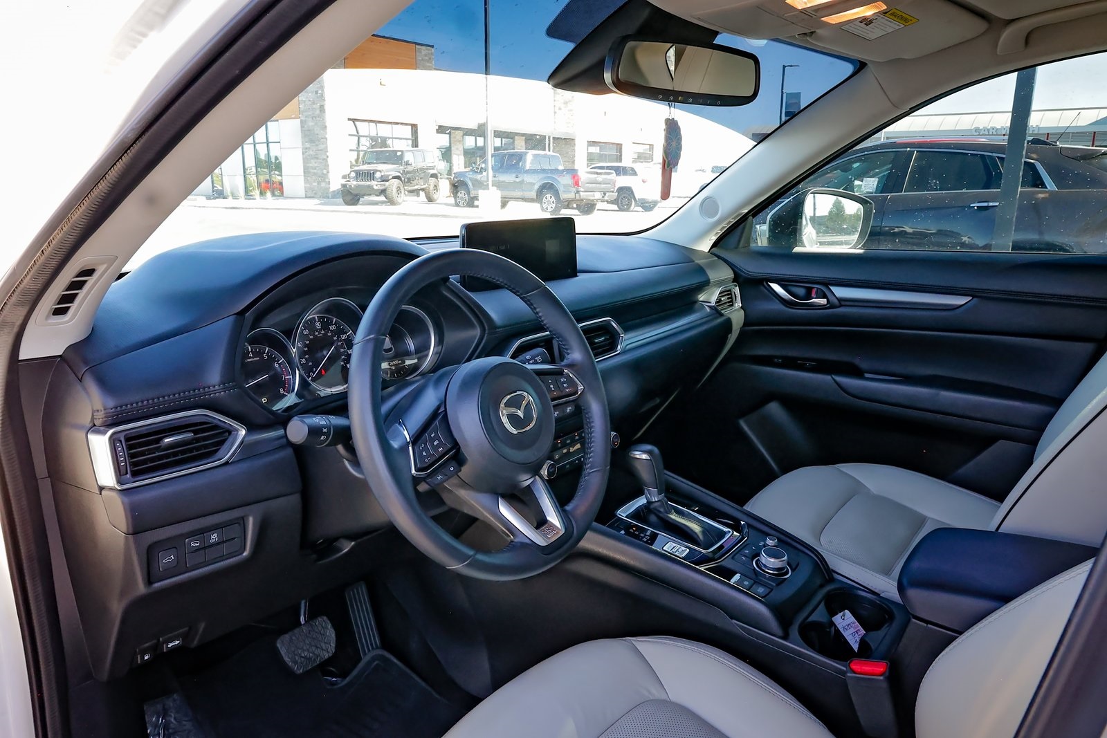 2024 Mazda CX-5 2.5 S Preferred photo 10