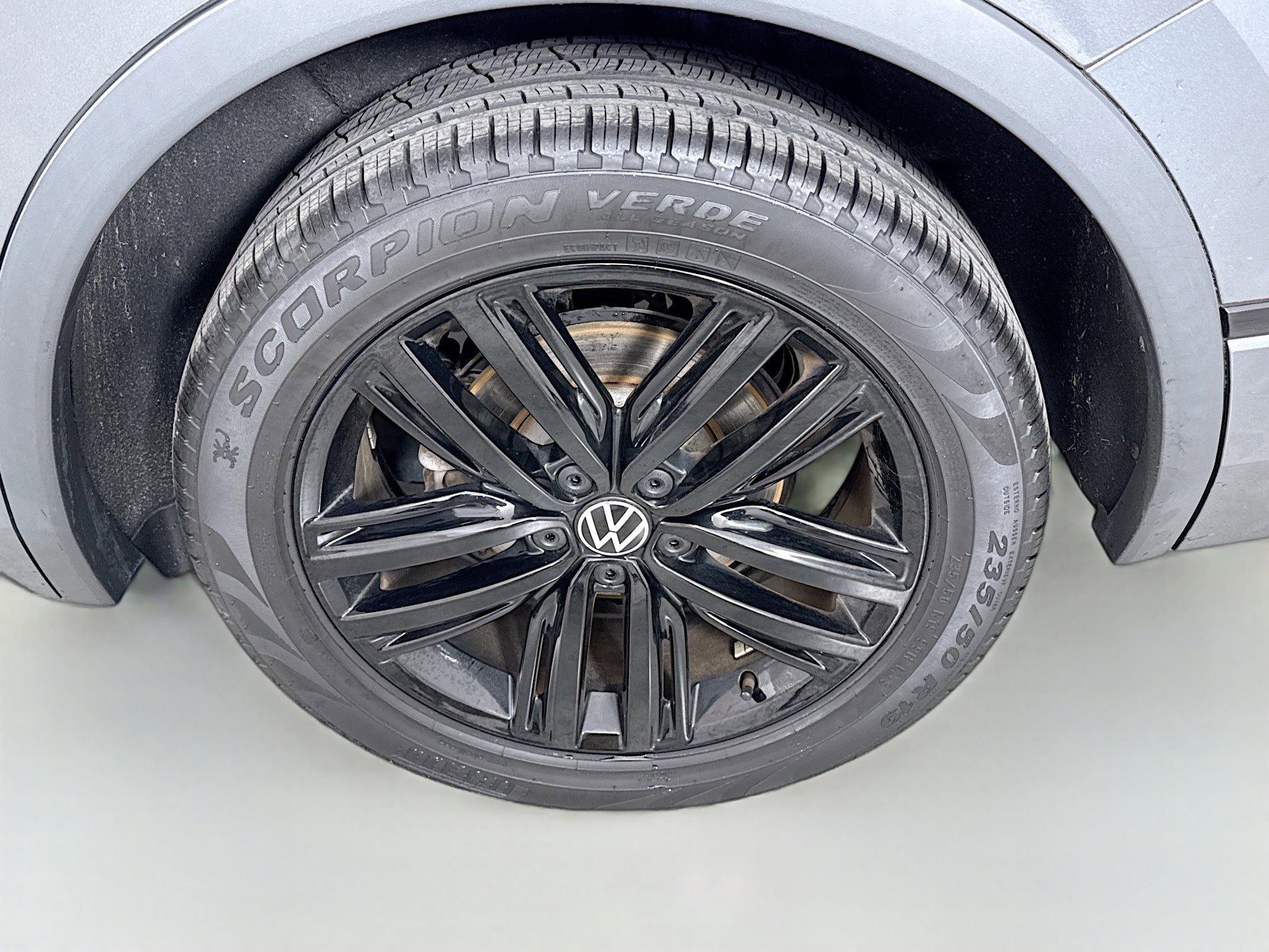2022 Volkswagen Tiguan SE R-Line Black photo 28