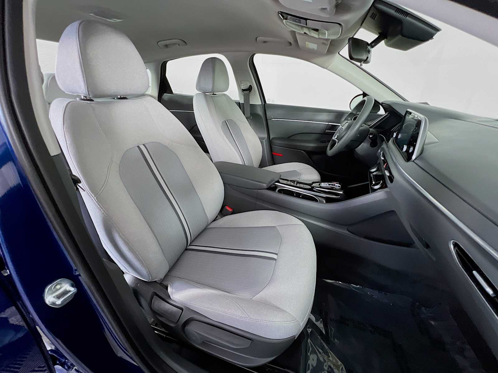 2020 Hyundai Sonata SEL photo 25