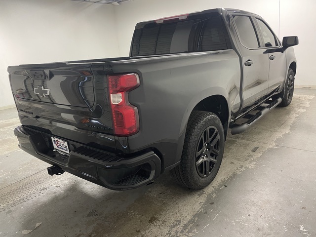 2024 Chevrolet Silverado 1500 Custom photo 3