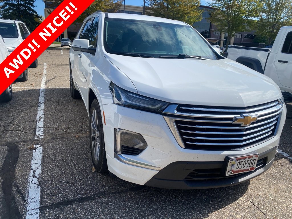 2022 Chevrolet Traverse Premier photo 2