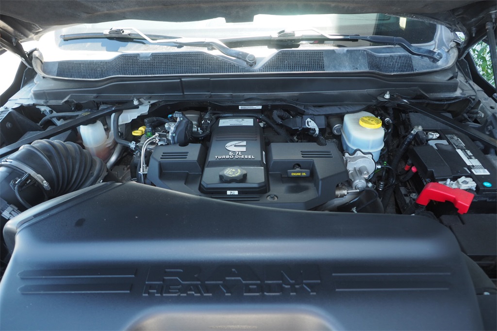 2021 Ram 2500 Laramie photo 25