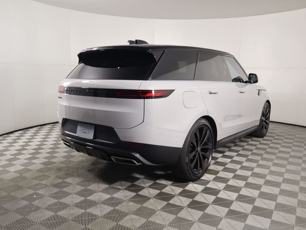 2025 Land Rover Range Rover Sport SE photo 5