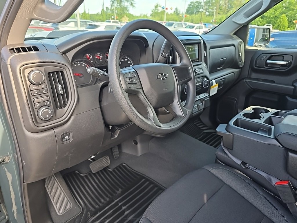 2025 Chevrolet Silverado 1500 Custom Trail Boss photo 9