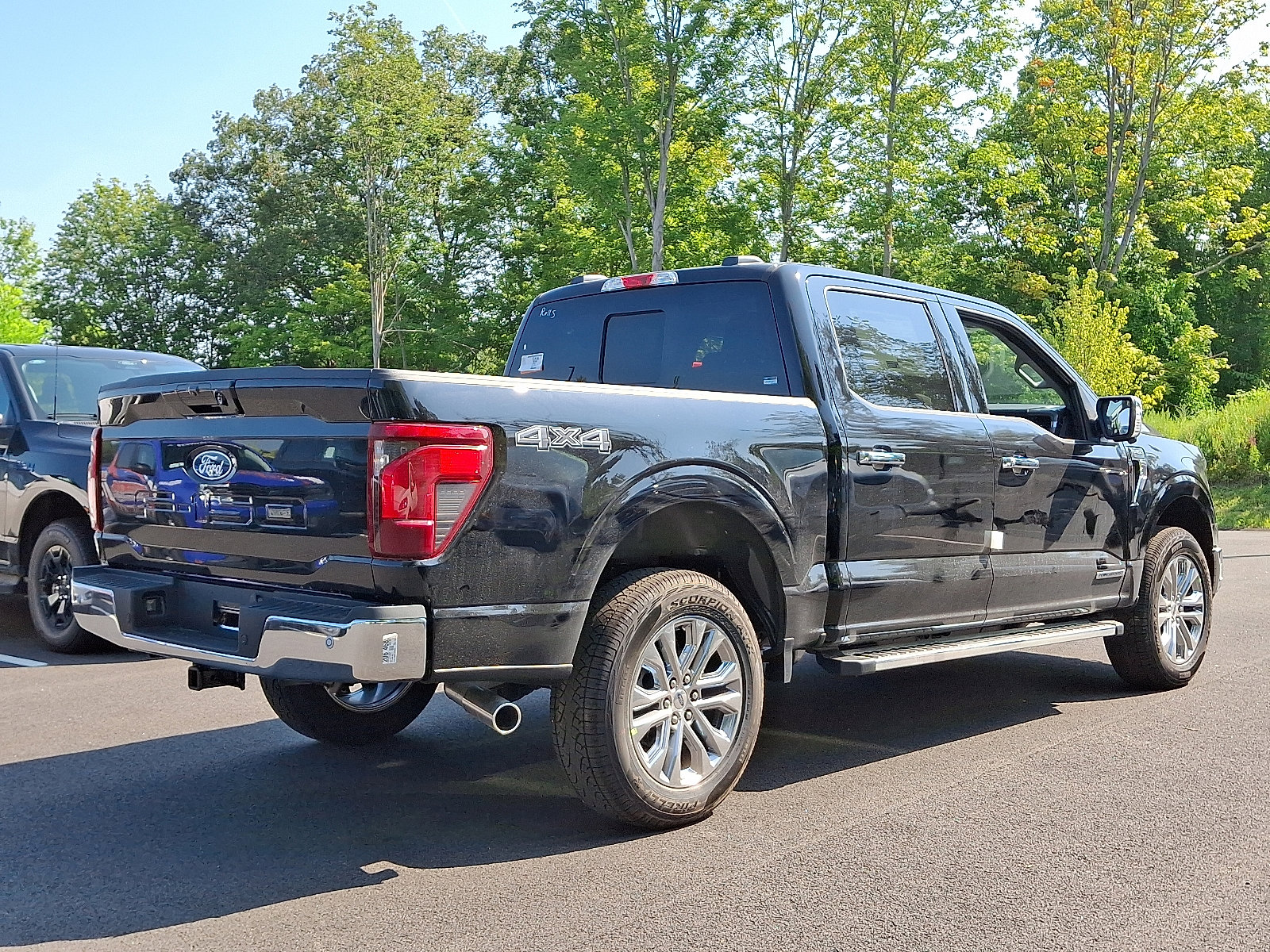 2025 Ford F-150 XLT photo 4